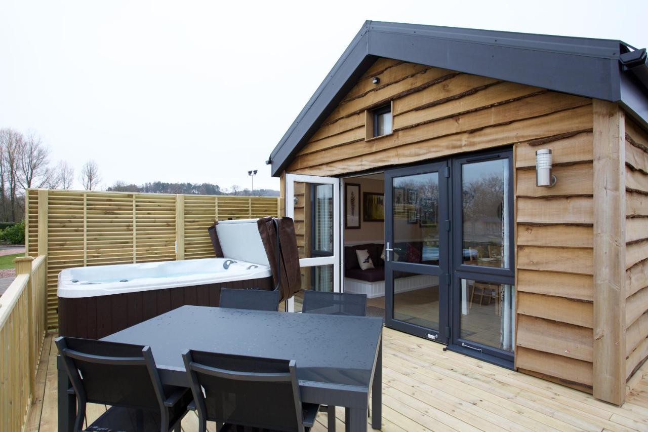 Braidhaugh Holiday Lodge And Glamping Park Крийф Екстериор снимка