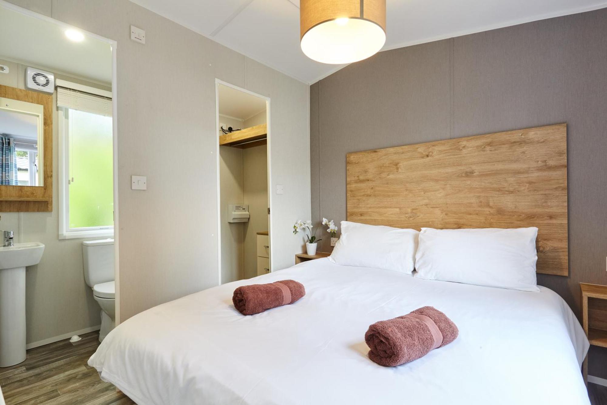 Braidhaugh Holiday Lodge And Glamping Park Крийф Екстериор снимка