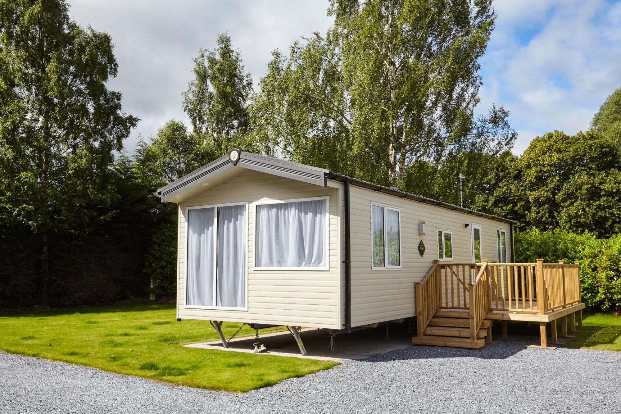Braidhaugh Holiday Lodge And Glamping Park Крийф Екстериор снимка