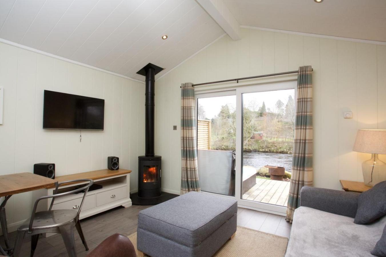 Braidhaugh Holiday Lodge And Glamping Park Крийф Екстериор снимка